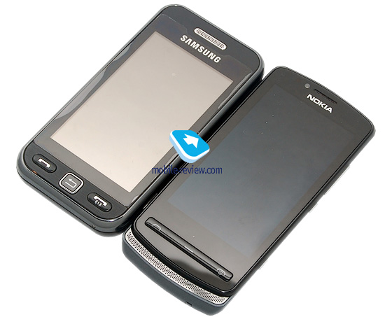 Samsung S5230 Star (зліва) і Nokia 700: