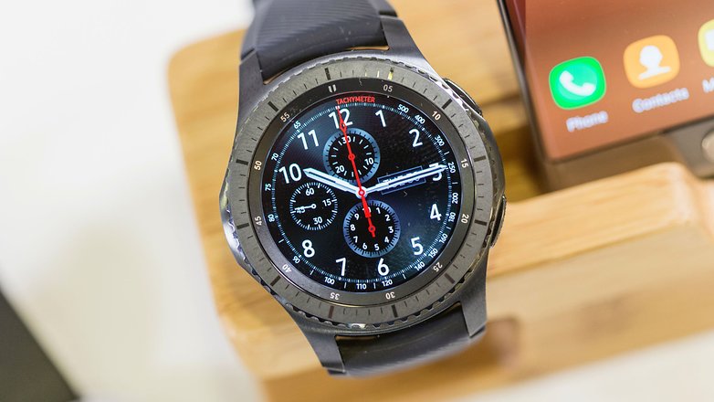Samsung Gear S3 Frontier   - це амбітні флагманські смарт-годинник від Samsung