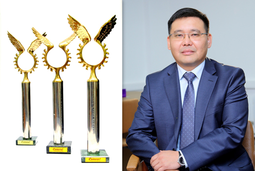 У 2014 році вперше компанія MegaCom удостоєна нагороди «Кращий менеджер року» в особі генерального директора Азата Базаркулова