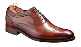 Можна підійти до класифікації Брог з іншого боку і виділити три наступних типу: класичні туфлі (на тонкій підошві), напівчеревики (менш суворої форми, на товстій гумовій підошві) і черевики (природно, теж на товстій гумовій підошві)