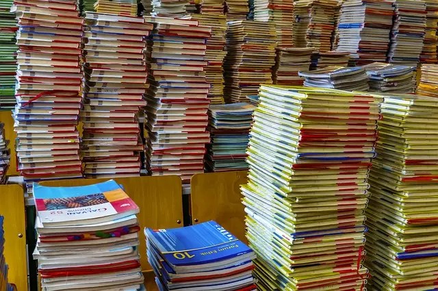 Склади дешевих книг в Польщі